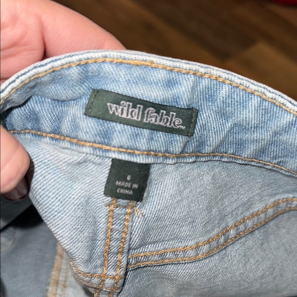 Blue Jean Shorts with Asymmetrical Patchwork and Frayed Hem Wild Fable High rise - Picture 3 of 4